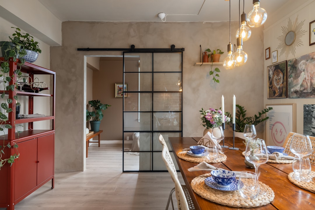 Duurzaam wonen zonder in te leveren op stijl: slimme keuzes voor een bewuste en sfeervolle inrichting