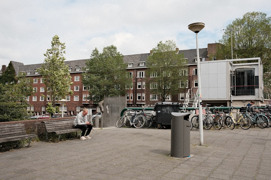 Zo richt je een energiezuinige thuiswerkplek in zonder in te leveren op sfeer